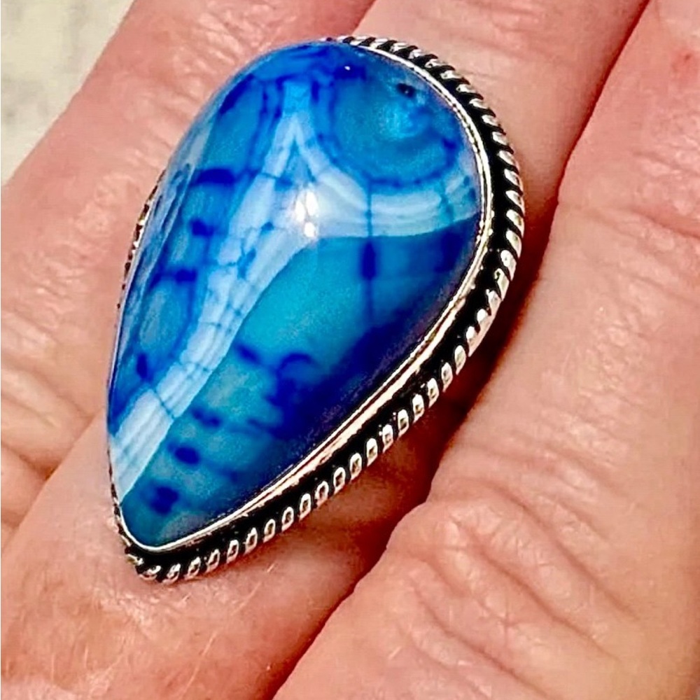 Blue and Silver Teardrop Agate Ring with Elegant Detailing size 8
